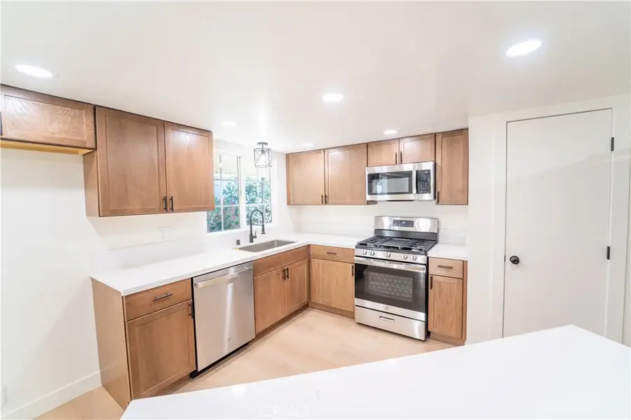 13560 Nassau Drive, Victorville, CA 92395 - #2