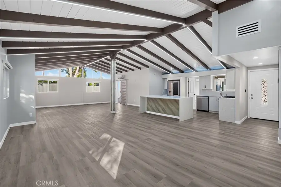 9336 Sophia Avenue, North Hills, CA 91343 - #2
