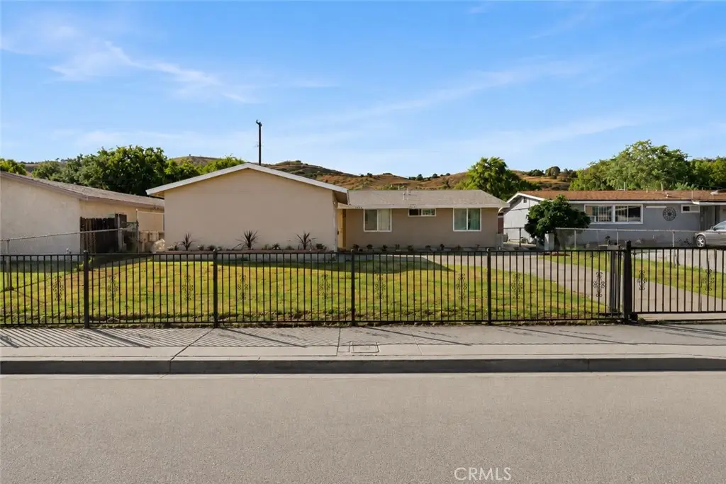 2243 Concord, Pomona, CA 91768 - #1