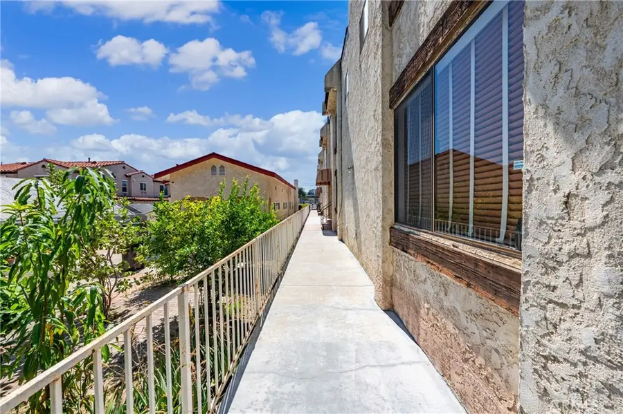 1420 S 5th Street #E, Alhambra, CA 91803 - #3