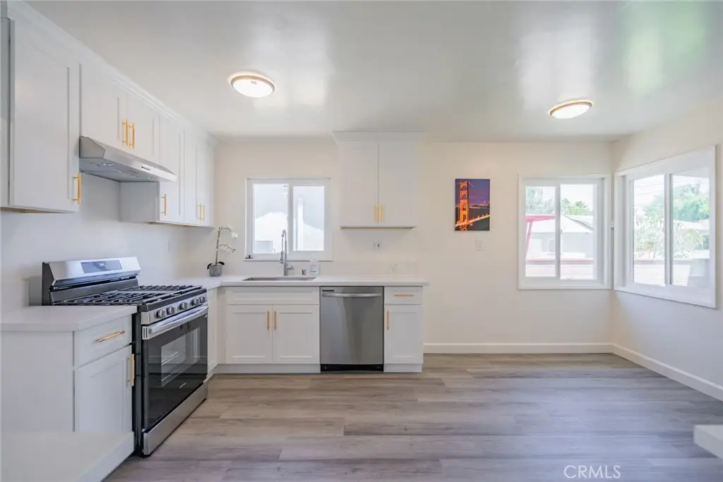 537 W F Street, Ontario, CA 91762 - #1