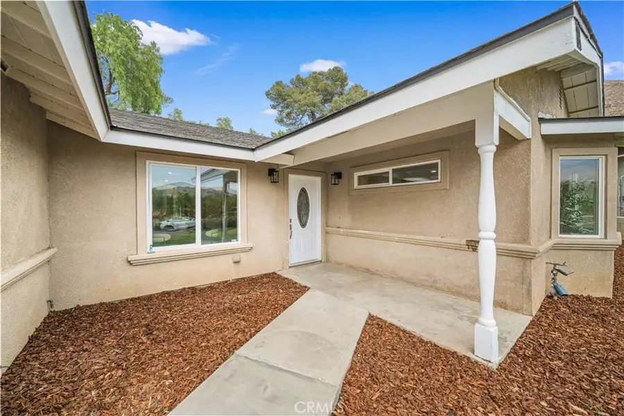 291 Hillandale Court, Riverside, CA 92507 - #2