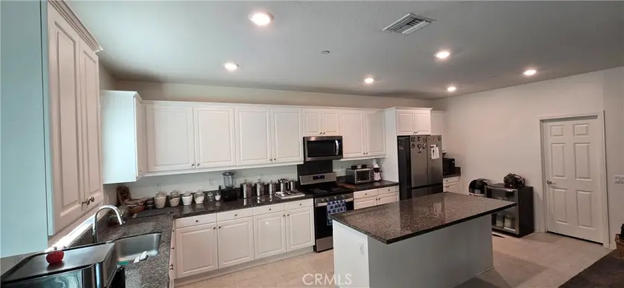 8221 Muir Lane, Riverside, CA 92507 - #3