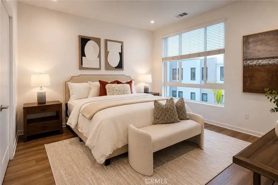 122 Schick, Irvine, CA 92614 - #2