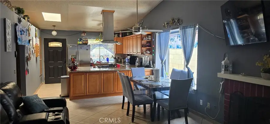 1961 Overland, Colton, CA 92324 - #3