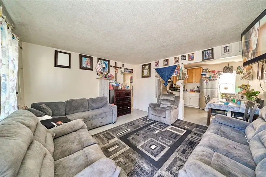 2001 W Myrtle, Santa Ana, CA 92703 - #2