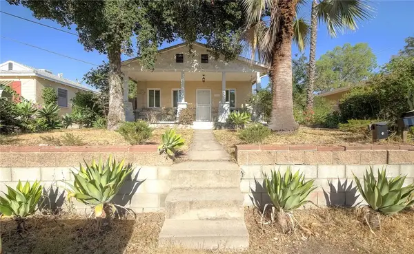 10610 Woodward, Sunland, CA 91040
