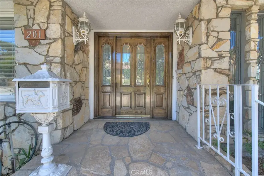 201 E Burke, Montebello, CA 90640 - #3