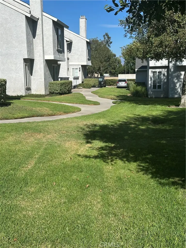 172 W Walnut #D, Rialto, CA 92376 - #2