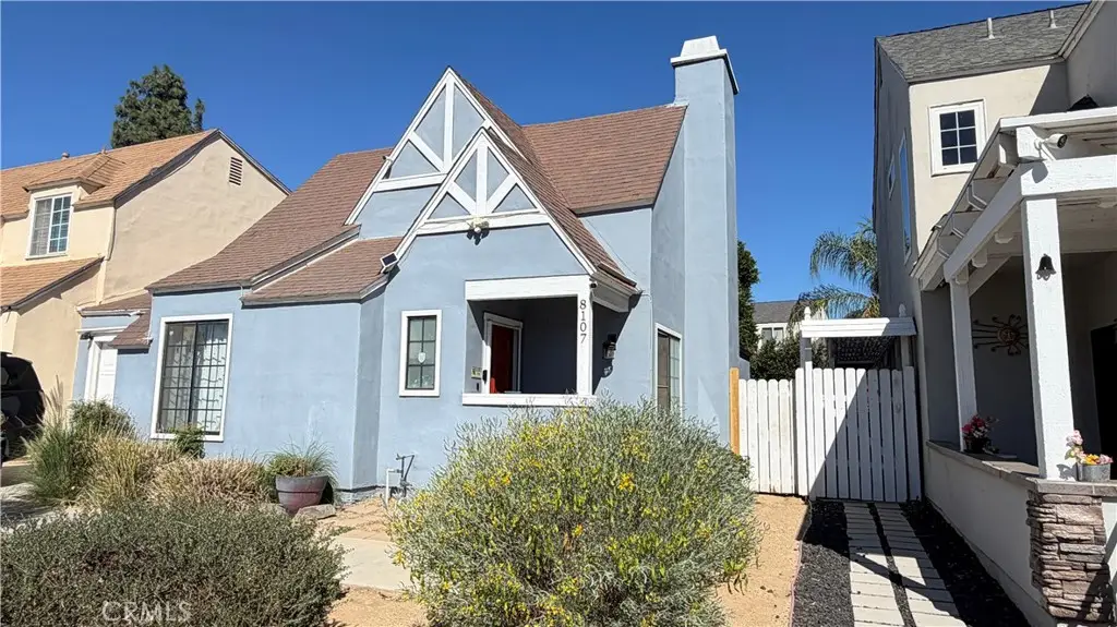 8107 Linares, Riverside, CA 92509 - #1