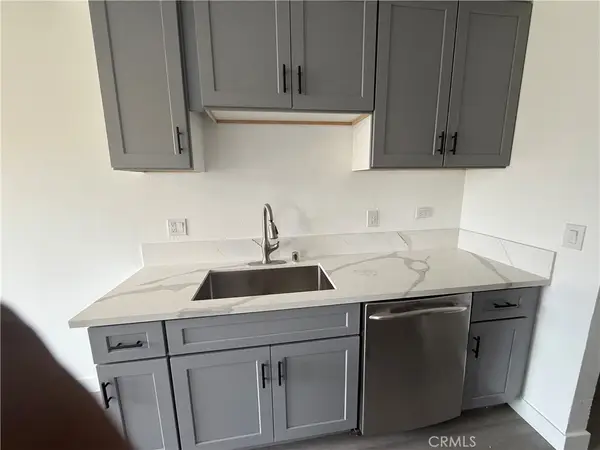 700 West La Veta Avenue #E4, Orange, CA 92868