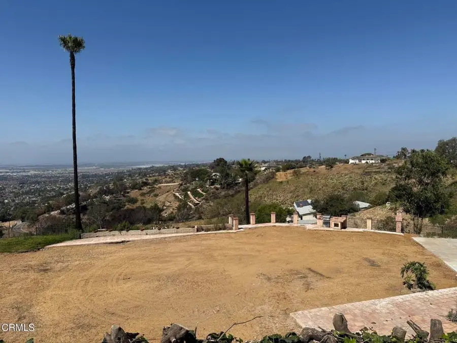 894 W Highland Drive, Camarillo, CA 93010 - #2