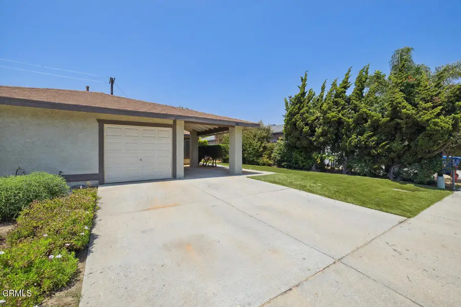 525 W Santa Barbara Street, Santa Paula, CA 93060 - Image #2