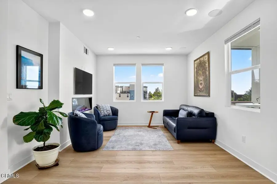 1230 E Thompson Boulevard #107, San Buenaventura Ventura, CA 93001 - Image #3