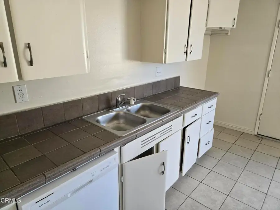 44502 2nd Street E, Lancaster, CA 93535 - #2