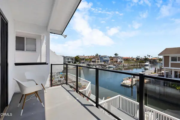 3960 W Hemlock Street, Oxnard, CA 93035