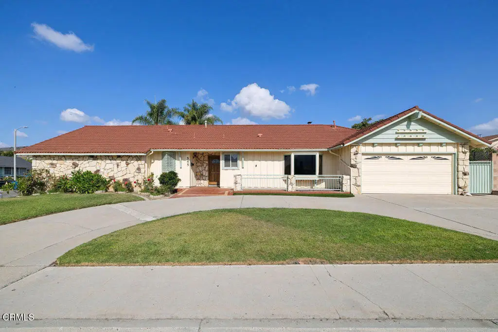 545 W Santa Paula Street, Santa Paula, CA 93060 - Image #1