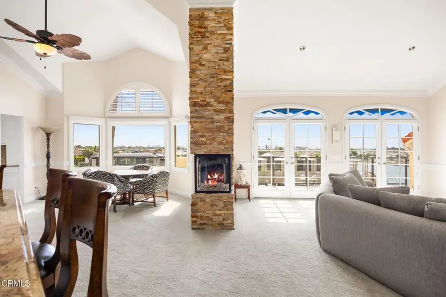 4252 Harbour Island Lane, Oxnard, CA 93035 - Image #2