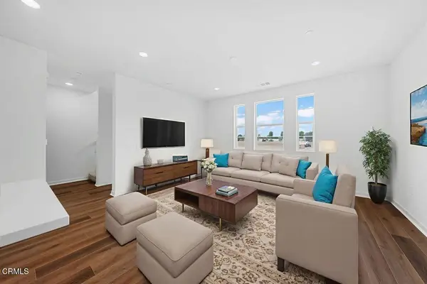 543 Via Vallarta, Camarillo, CA 93012