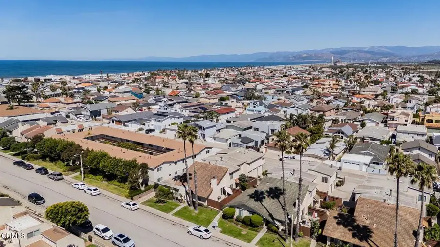 4949 Nautilus Street #B, Oxnard, CA 93035 - #3