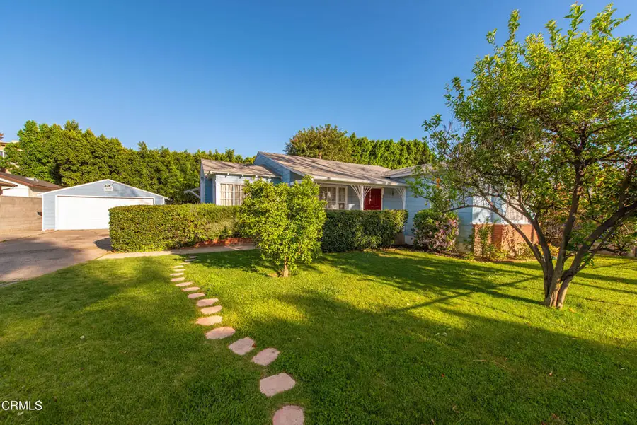 6514 Mammoth Avenue, Valley Glen, CA 91401 - #2