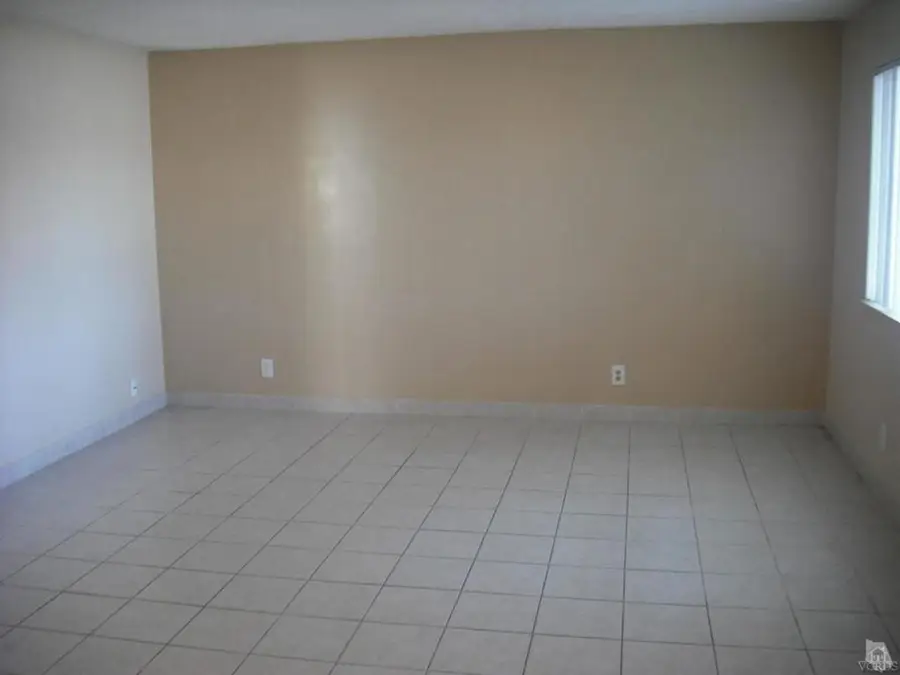 650 W Hemlock Street, Port Hueneme, CA 93041 - #2