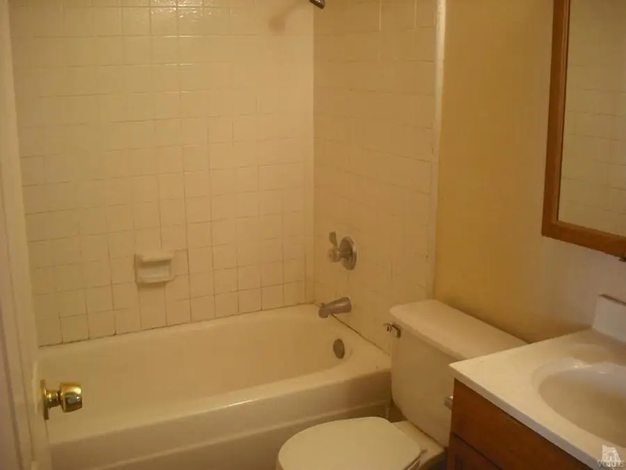 650 W Hemlock Street, Port Hueneme, CA 93041 - #3