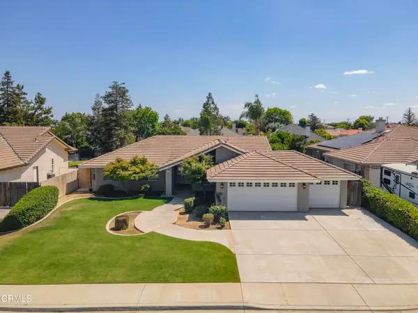 11123 Coachlight Court, Bakersfield, CA 93312