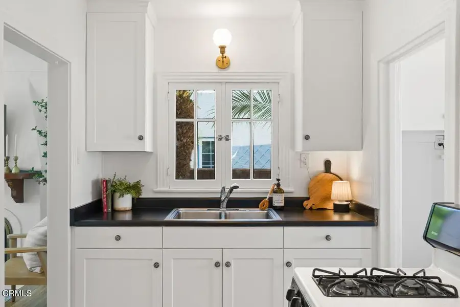 529 S Catalina Street, San Buenaventura Ventura, CA 93001 - #3