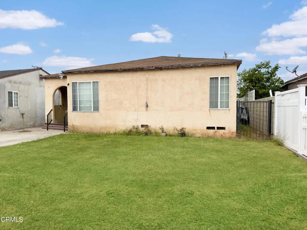 945 S E Street, Oxnard, CA 93030 - #1