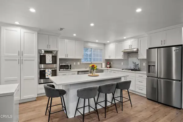 23820 Hartland Street, Los Angeles, CA 91307