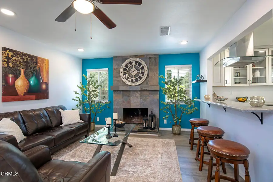 335 W Avenida De Las Flores, Thousand Oaks, CA 91360 - #2
