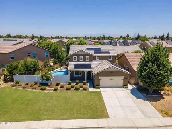 1408 Waterfall Lane, Bakersfield, CA 93311