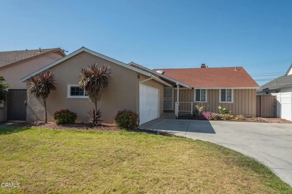 1109 Douglas Avenue, Oxnard, CA 93030 - #1
