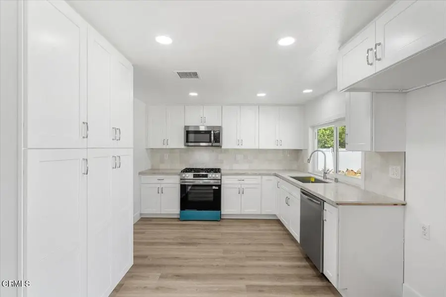 554 Dorena Drive, Newbury Park, CA 91320 - #3