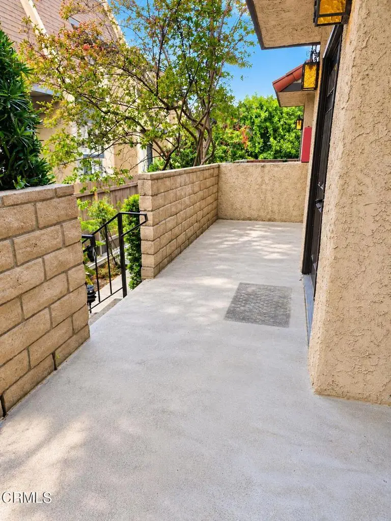 2718 Piedmont Avenue #9, Montrose, CA 91020 - #3