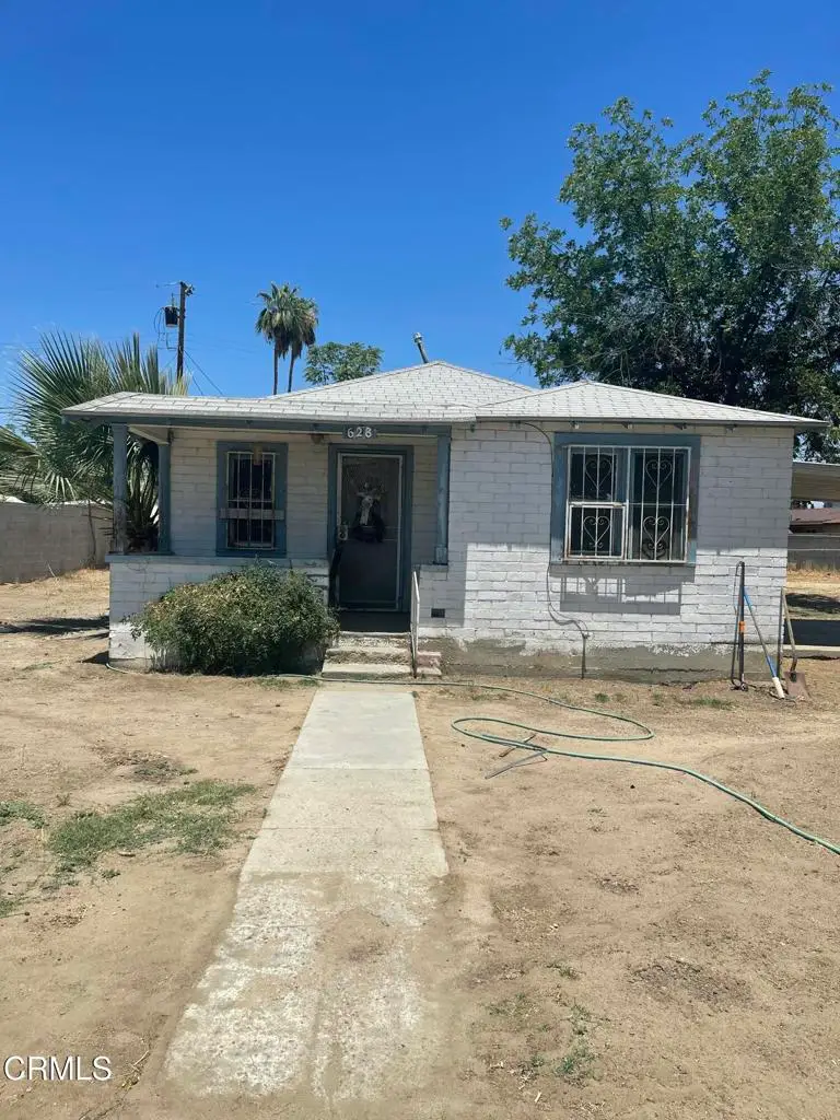 628 E 3rd Street, Bakersfield, CA 93307 - #3
