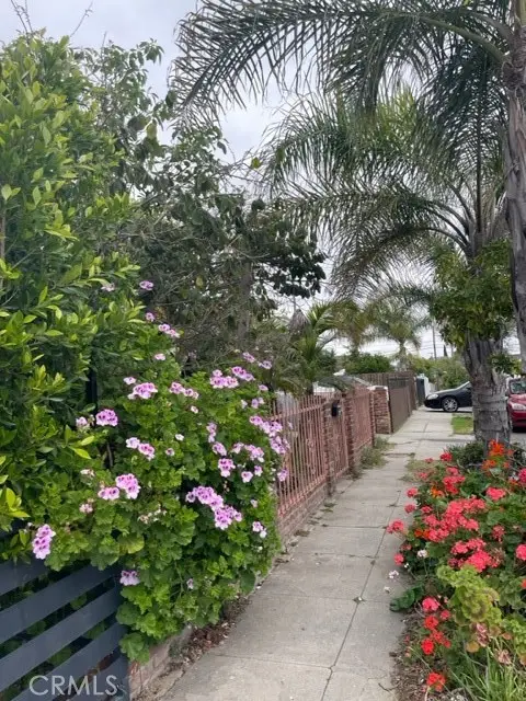 851 E 32nd Street, Los Angeles, CA 90011 - Image #2