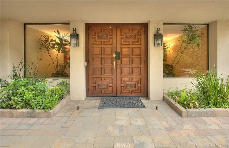 330 W California Boulevard #111, Pasadena, CA 91105 - Image #2