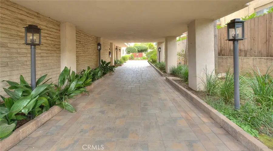 330 W California Boulevard #111, Pasadena, CA 91105 - Image #3