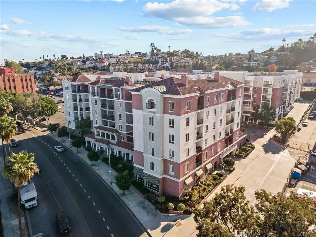 3750 Santa Rosalia Drive #413, Los Angeles, CA 90008 - Image #1