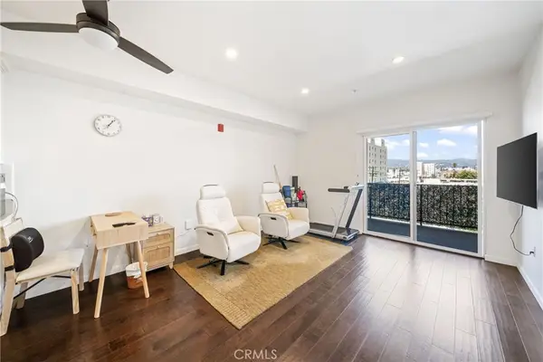 155 S Oxford Avenue #505, Los Angeles, CA 90004