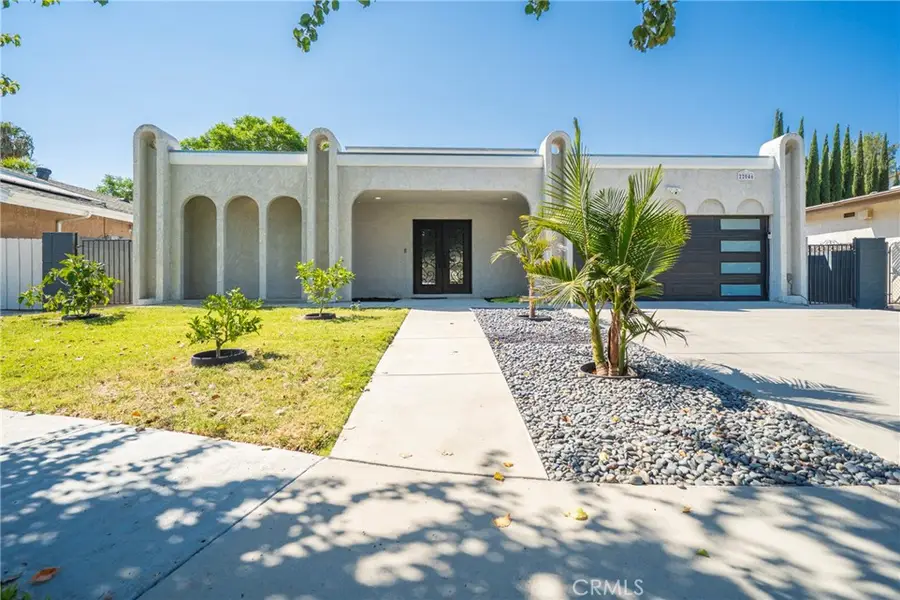 22046 Kinzie Street, Chatsworth, CA 91311 - Image #2