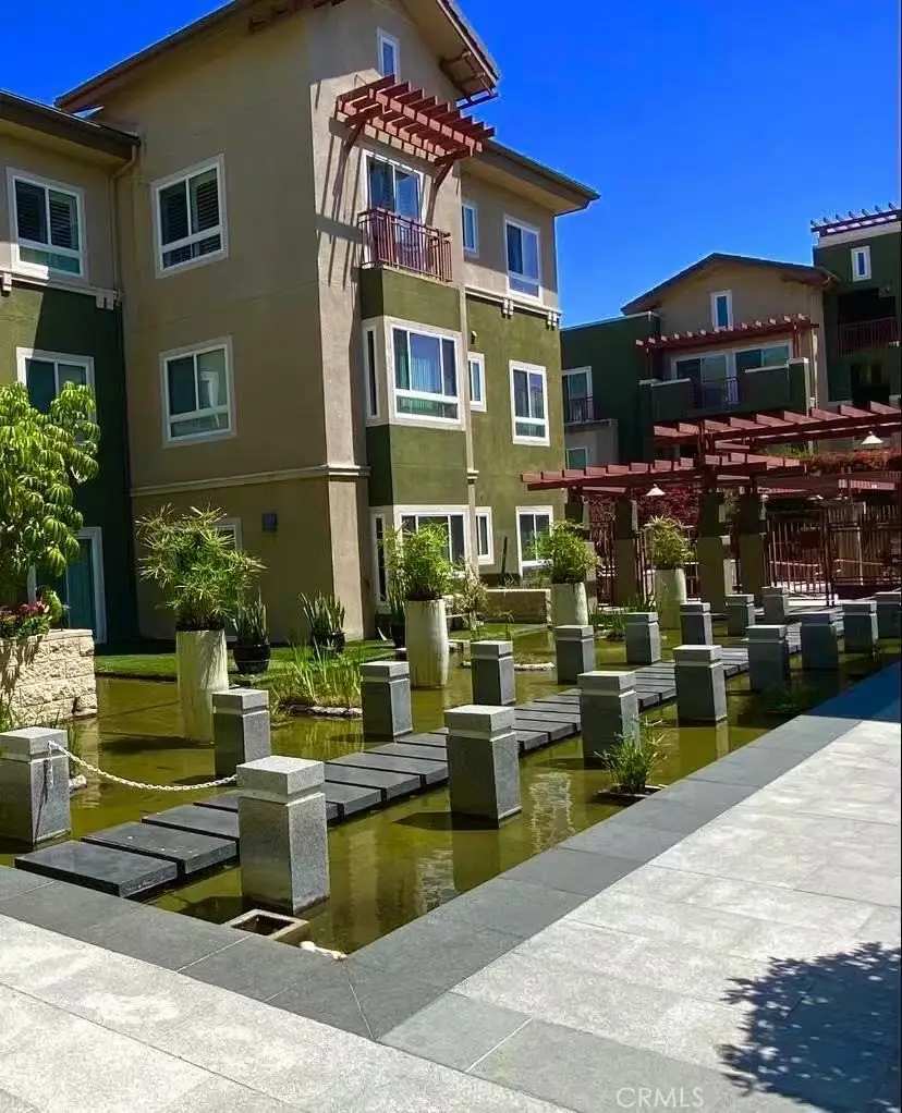 228 S Olive Avenue #A302, Alhambra, CA 91801 - Image #3