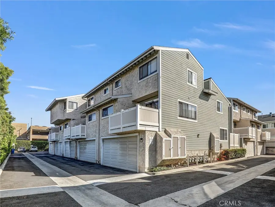 4325 W 182 Street #18, Torrance, CA 90504 - Image #3