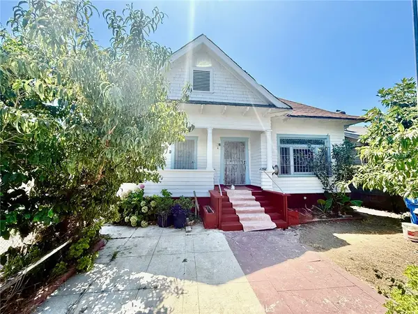 860 W 54th, Los Angeles, CA 90037