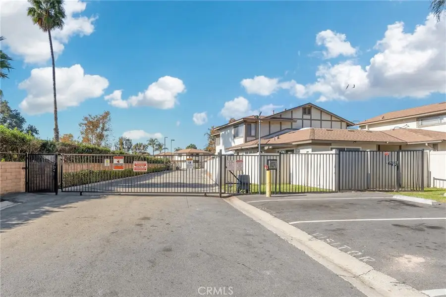 956 Cone Flower Lane, Ontario, CA 91762 - Image #2
