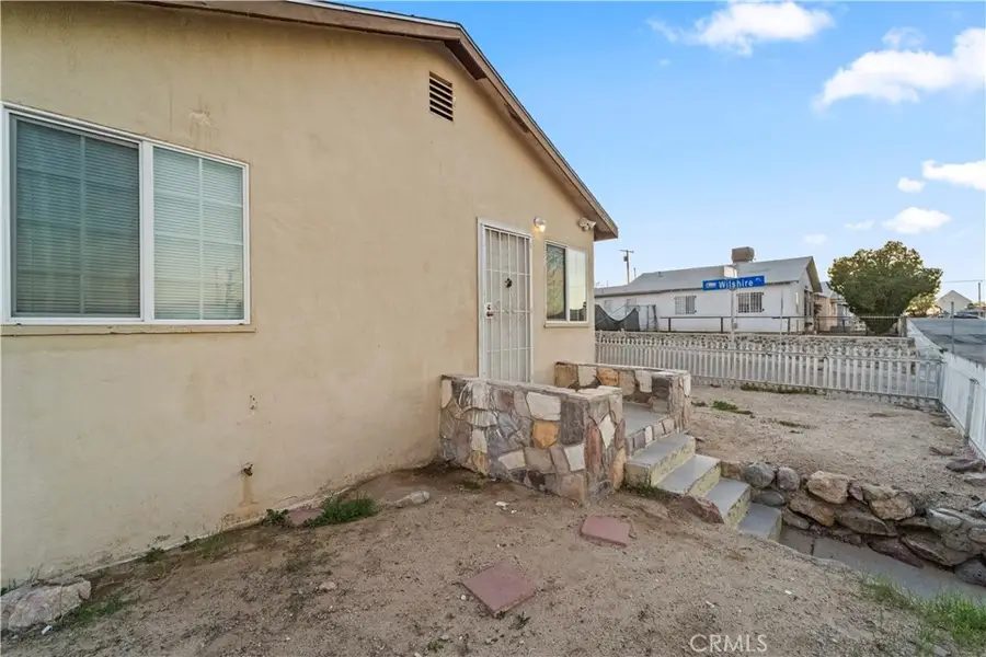 536 E Fredricks, Barstow, CA 92311 - #3