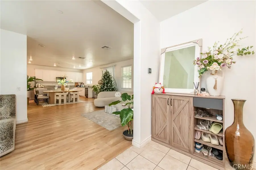 6043 Rosewood Way, Eastvale, CA 92880 - #2