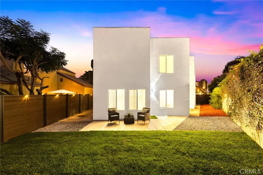 1081 Loma Avenue, Long Beach, CA 90804 - #2